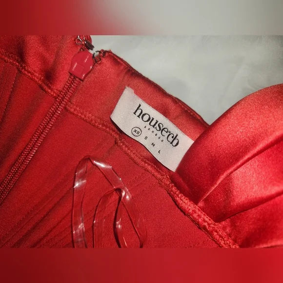 Red 'Loretta' House of CB-XS - Picture 13 of 14